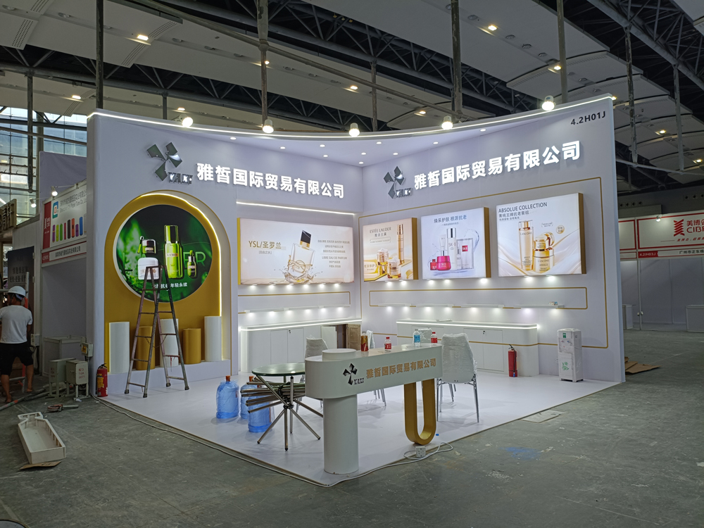 雅皙國際貿(mào)易展臺搭建第二天現(xiàn)場效果