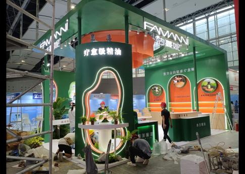 2025年9月廣州美博會(huì)法蔓妮展臺(tái)搭建第二天現(xiàn)場(chǎng)效果